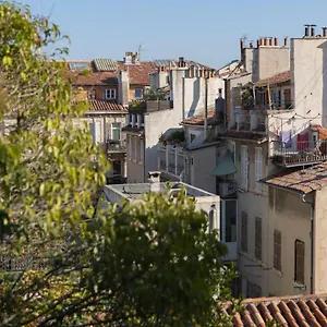 Tres Bel Avec Jolie Vue Dans Le Quartier Prise De Vauban Marseille